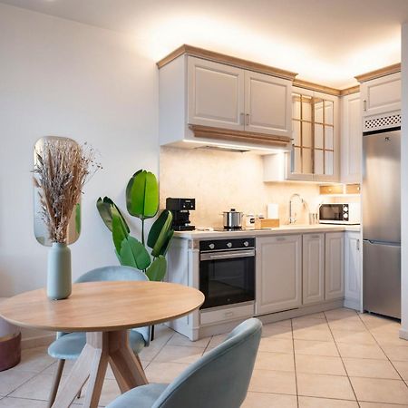 Zefiro Apartments 산빈첸초 외부 사진