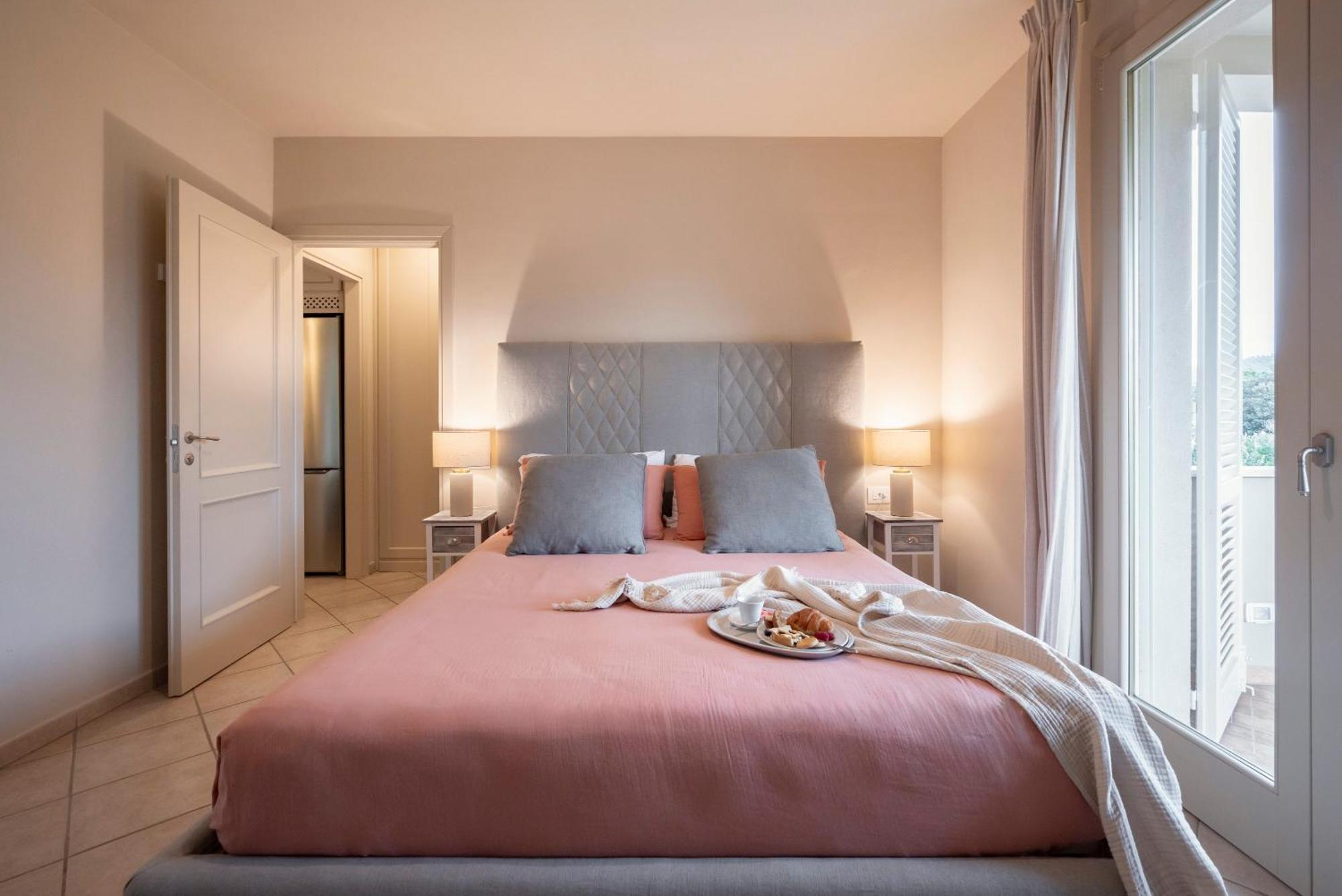 Zefiro Apartments 산빈첸초 외부 사진